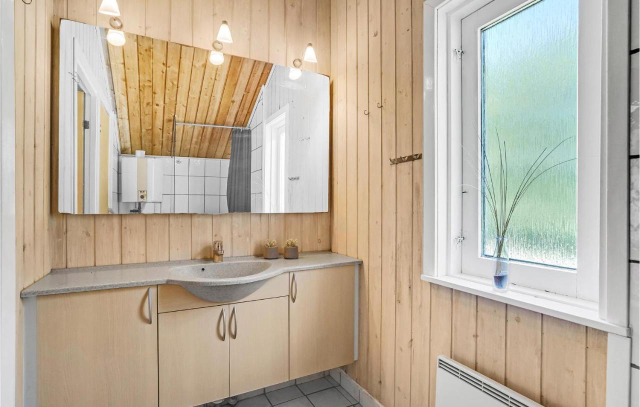 Amazing Home In Blavand With Wifi Exterior photo